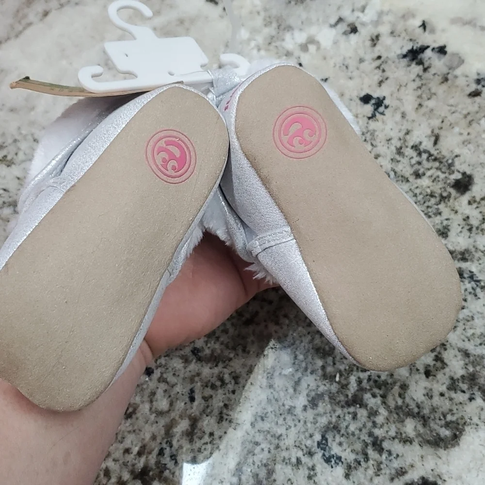 Stride Rite Shoes 6 - 12 month booties shoe boots white faux fur surprise baby